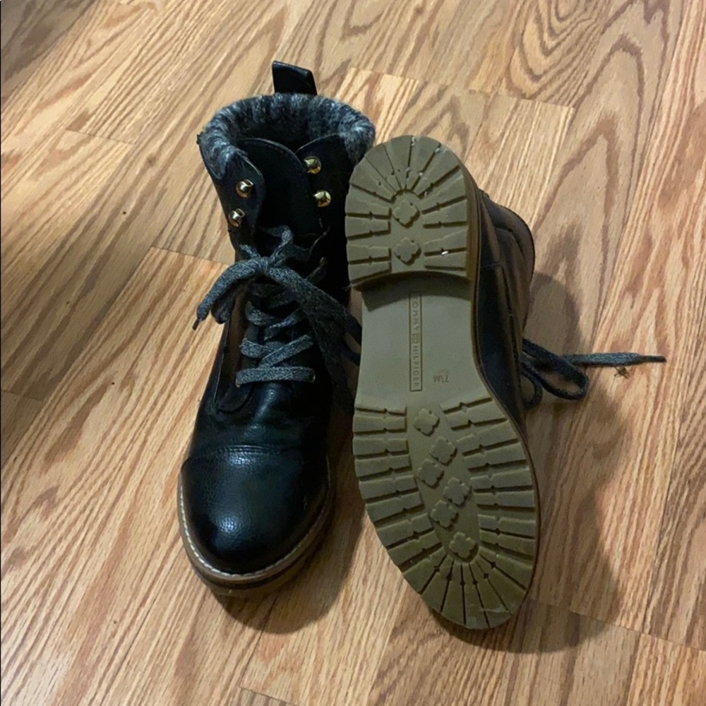 Tommy Hilfiger black ankle boots - Picture 3 of 3